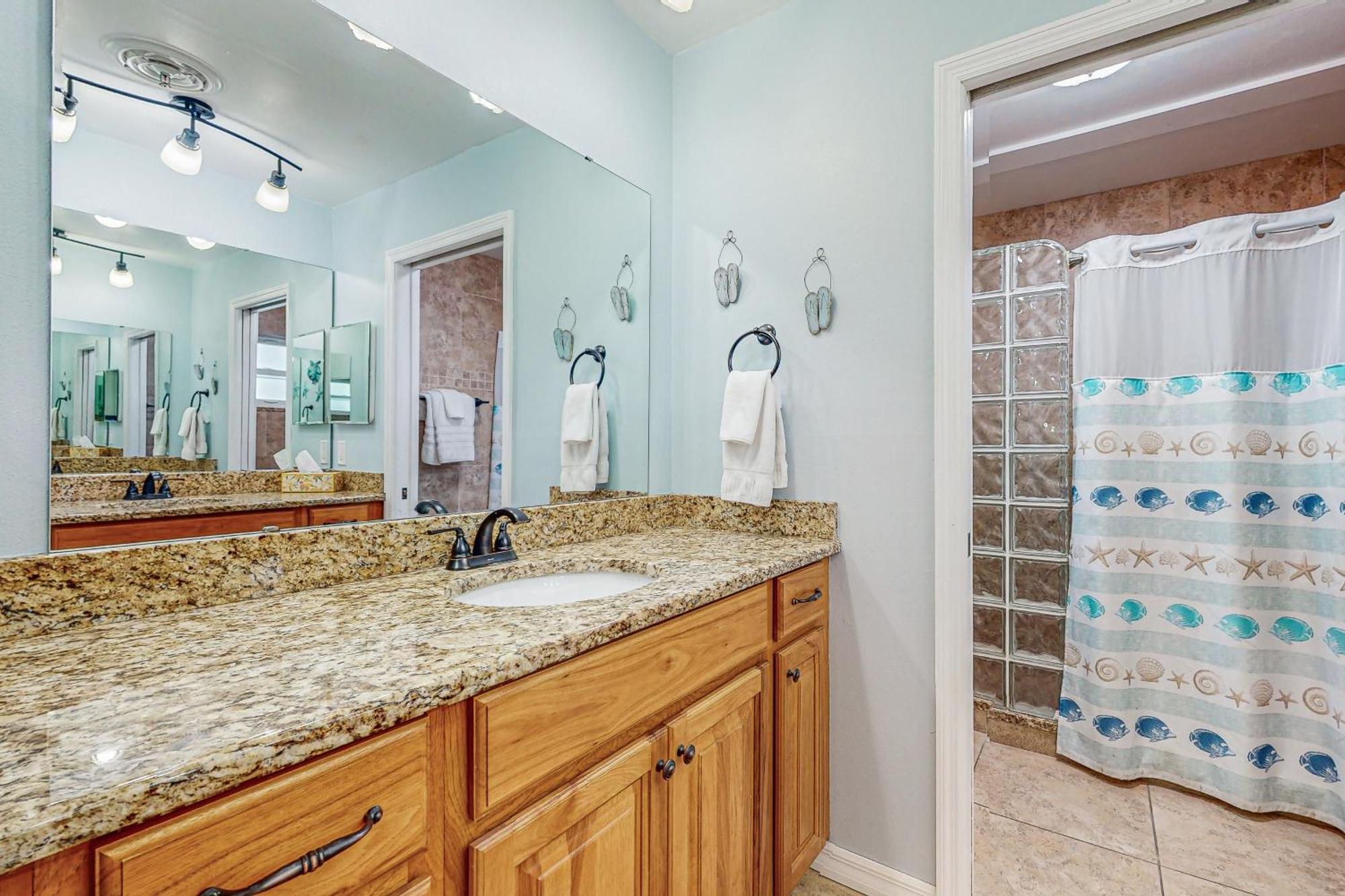 Apartment Sea Breeze 608